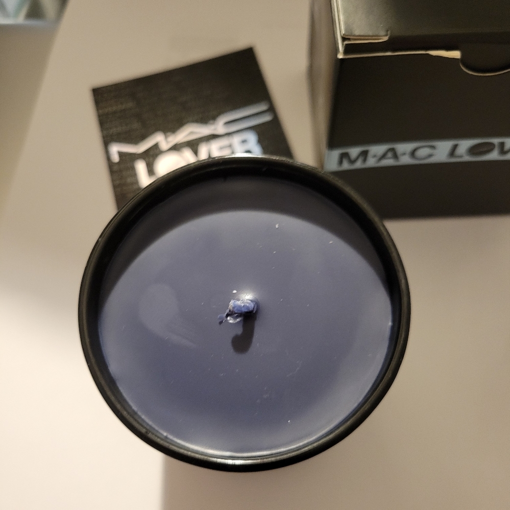 MAC Lover Candle NIB - Picture 2 of 8